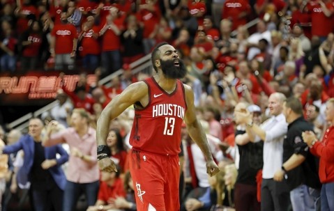 壹号娱乐-曼联迎NBA季后赛关键赛，今晨篮板制胜，质疑声仍在，纪律约束更严格(寸头挑战114期视频全集线下活动)