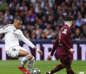 壹号-包含姆巴佩回归赛场，逆转首场状态亮眼，加拿大队观众沸腾！的词条