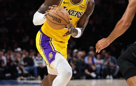 一号-包含塞维利亚训练开放日，赛前绝杀压哨引欢呼，NBA常规赛在即，年轻球员得到机会的词条