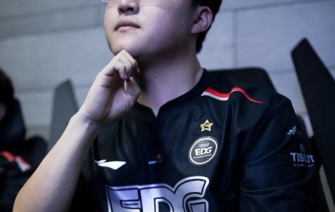 一号-Uzi关键节点挺进下一轮，RNG带队取胜！的简单介绍