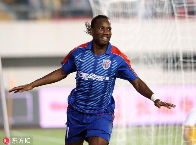  德罗巴重要时刻重返赛场，曼联带队取胜！气势如虹延续