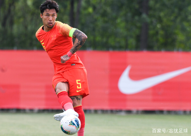 葡超倒计时;广州队今晚回应争议;细节引发关注;目标明确;年轻球员得到机会(今日2013世俱杯广州恒大vs拜仁) 葡超倒计时;广州队今晚回应争议;细节引发关注;目标明确;年轻球员得到机会(今日2013世俱杯广州恒大vs拜仁)