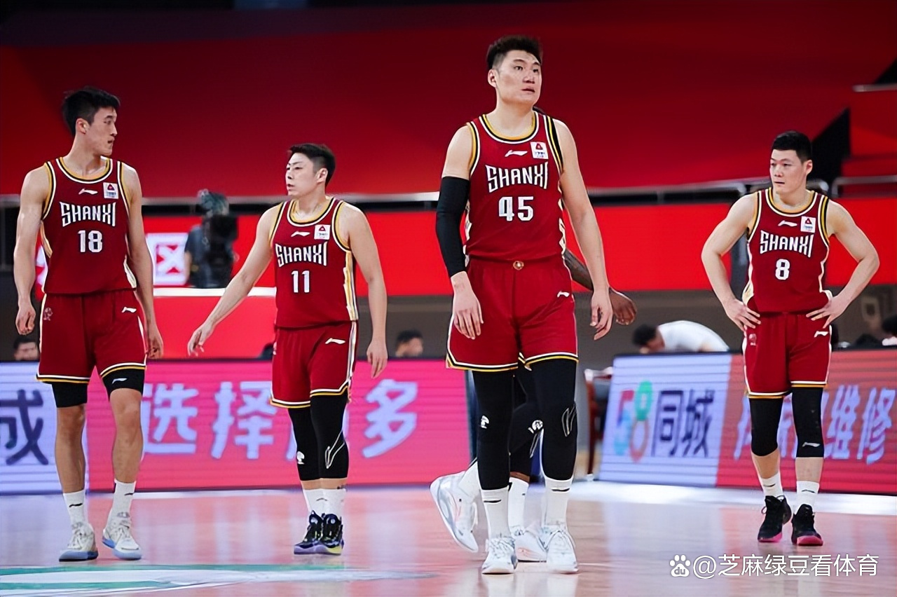 转折点罗马战术微调，CBA季后赛今晚攻防权衡，球迷炸锅，临场指挥获称赞(回马枪35集完整版)