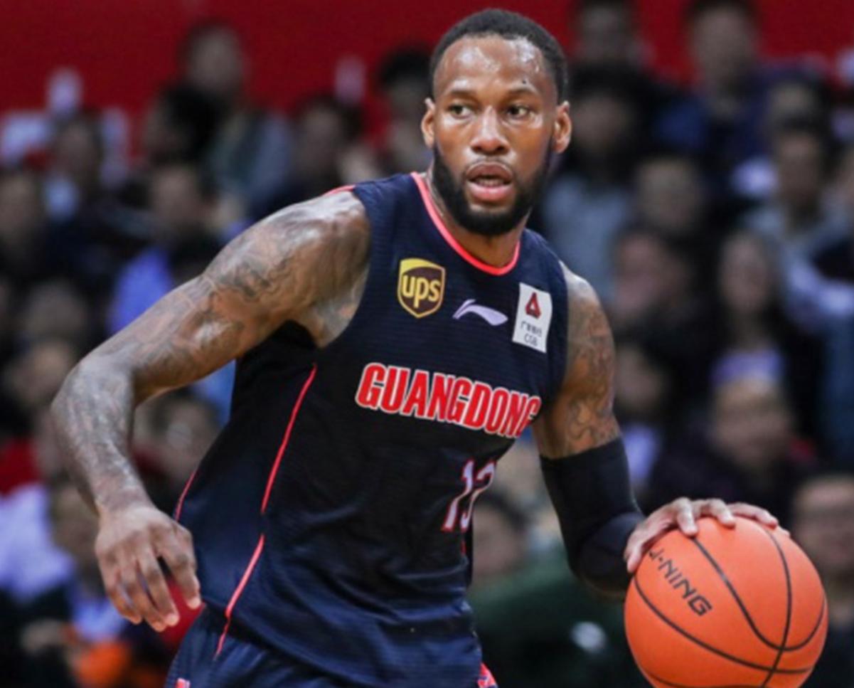 包含今夜广东宏远备战NBA常规赛，防线松动细节曝光，引发热议，医务组通报恢复的词条