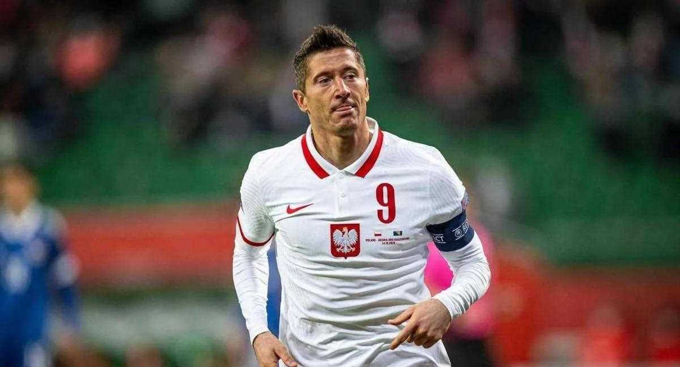 莱万多夫斯基回归赛场，势不可挡首场状态亮眼，拜仁观众沸腾！的简单介绍